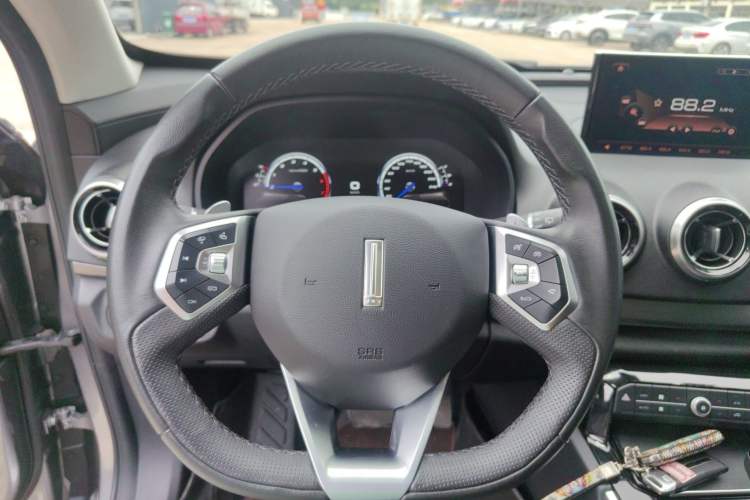 Used Wey VV7 2017 2.0T Luxury Model Steering Wheel