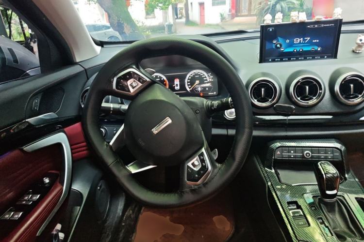 Used Wey VV7 2017 2.0T Flagship Model Steering Wheel