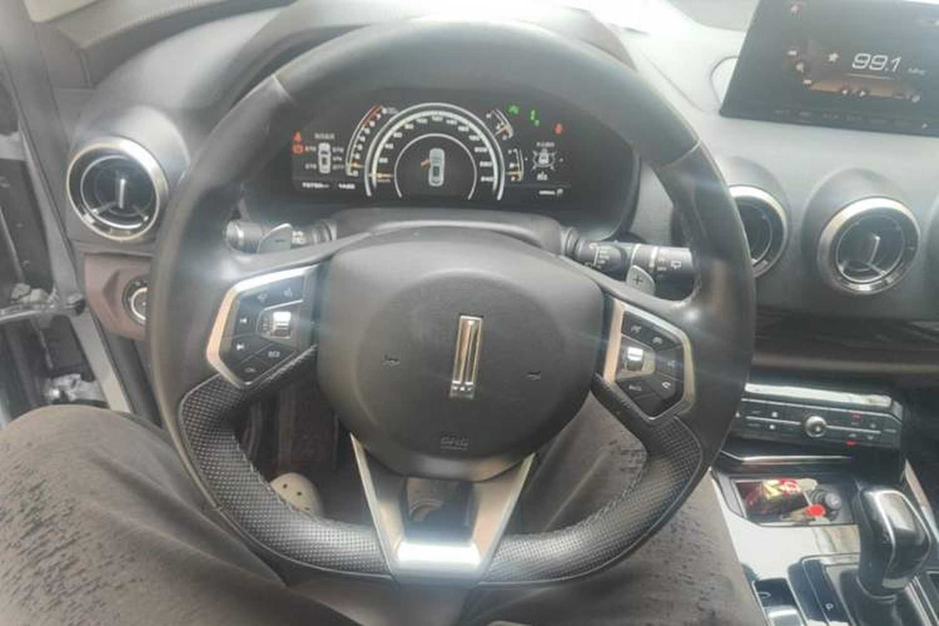 Used Wey VV7 2017 2.0T Flagship Model Steering Wheel