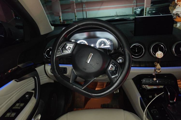 Used Wey VV7 2017 2.0T Flagship Model Steering Wheel