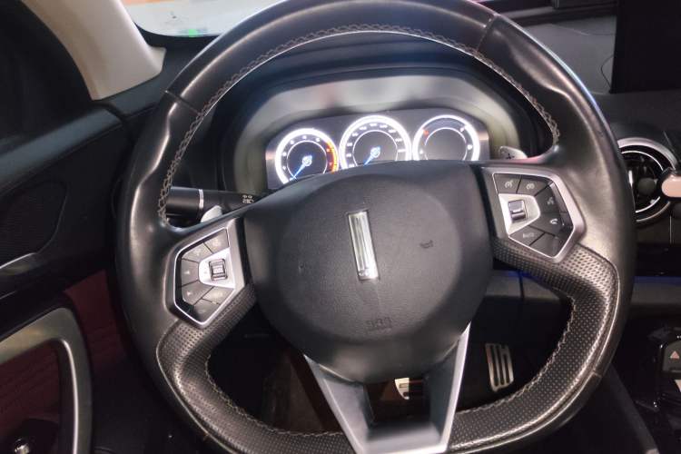 Used Wey VV7 2017 2.0T Flagship Model Steering Wheel