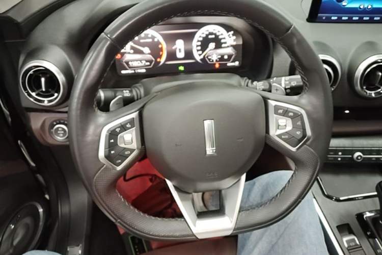 Used Wey VV7 2017 2.0T Flagship Model Steering Wheel
