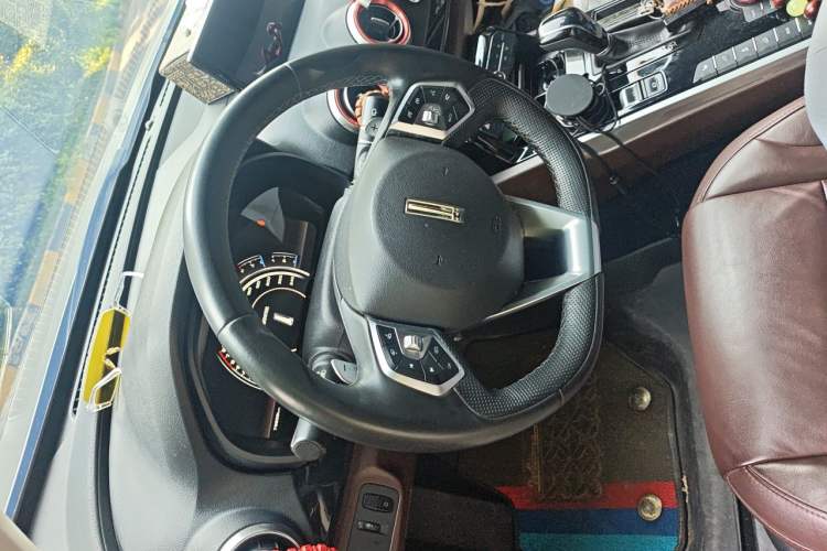 Used Wey VV7 2017 2.0T Flagship Model Steering Wheel