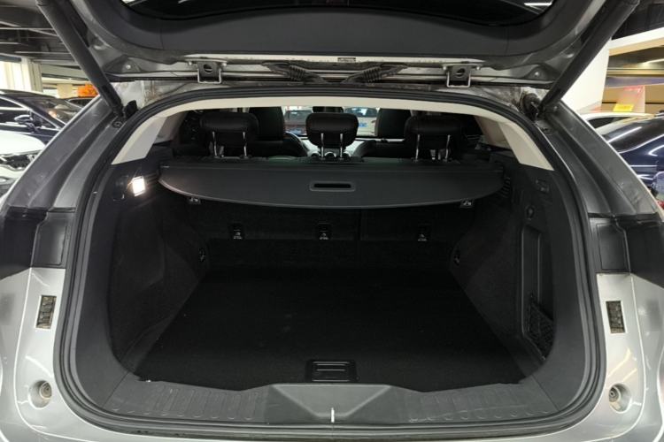 Used Wey VV7 2017 2.0T Flagship Model Trunk
