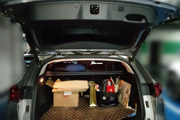 Used Wey VV7 2017 2.0T Flagship Model Trunk