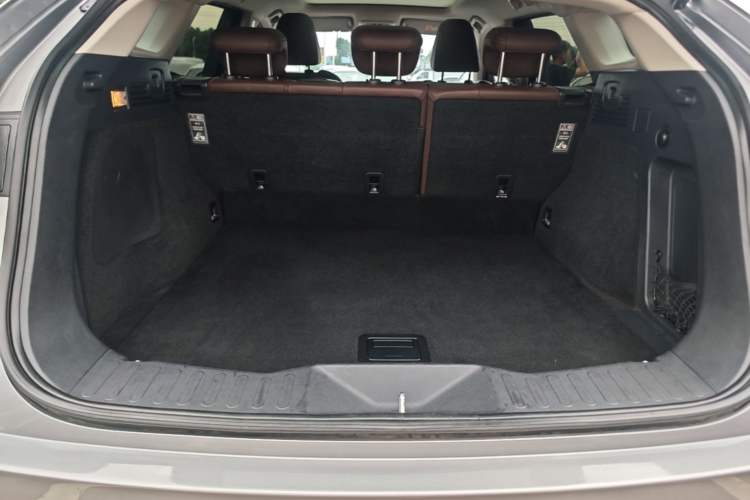 Used Wey VV7 2017 2.0T Flagship Model Trunk