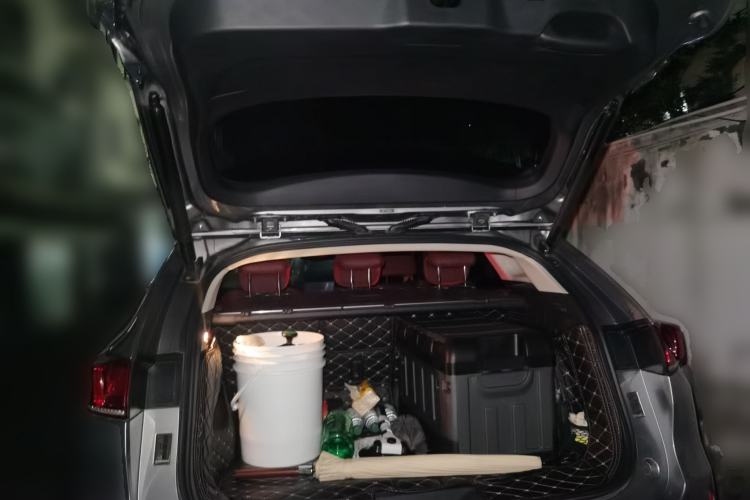 Used Wey VV7 2017 2.0T Flagship Model Trunk