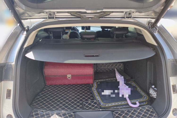 Used Wey VV7 2017 2.0T Flagship Model Trunk