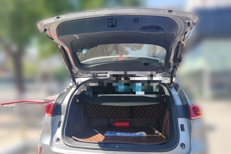 Used Wey VV7 2017 2.0T Ultra-Luxury Version Trunk