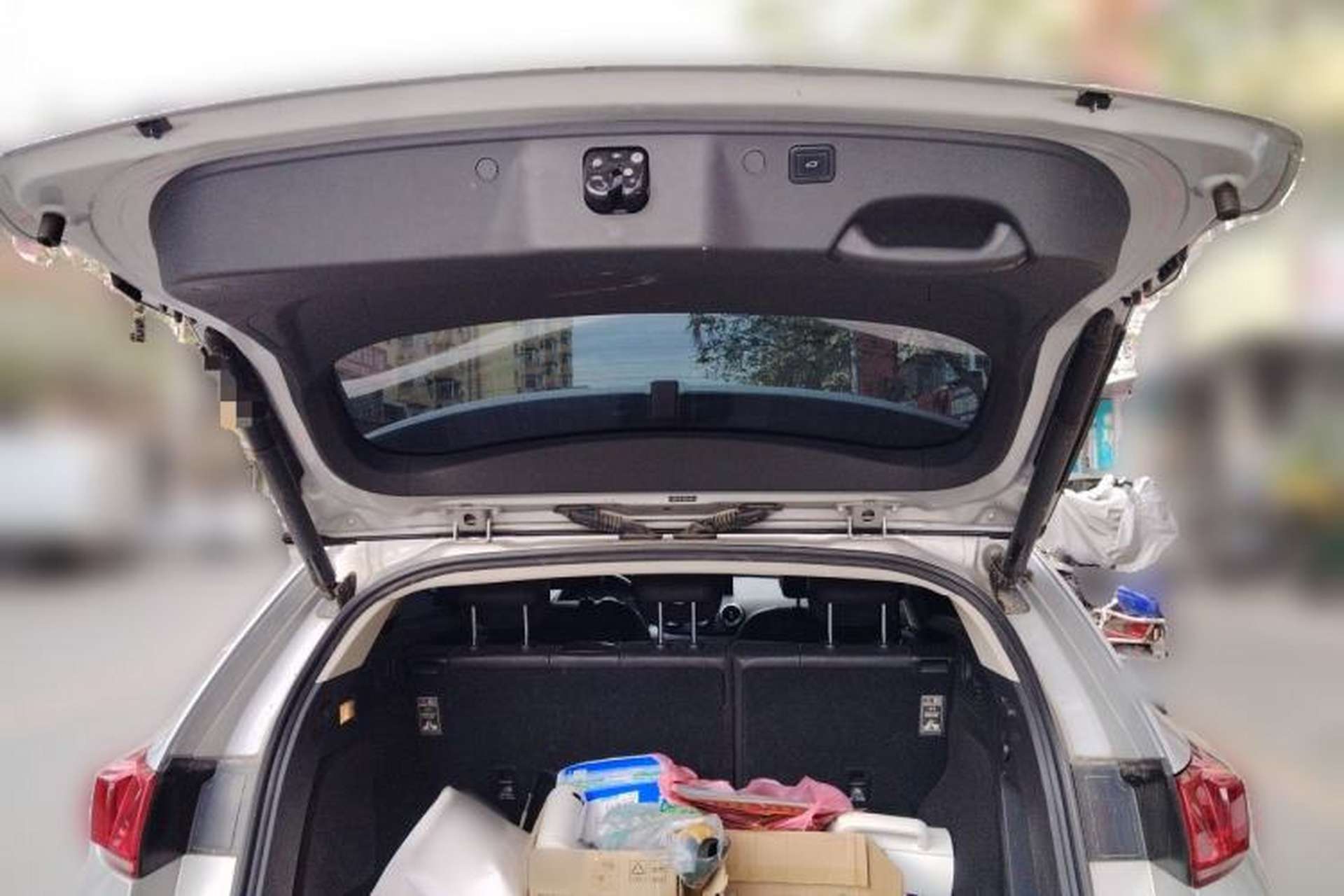 Used Wey VV7 2017 2.0T Flagship Model Trunk