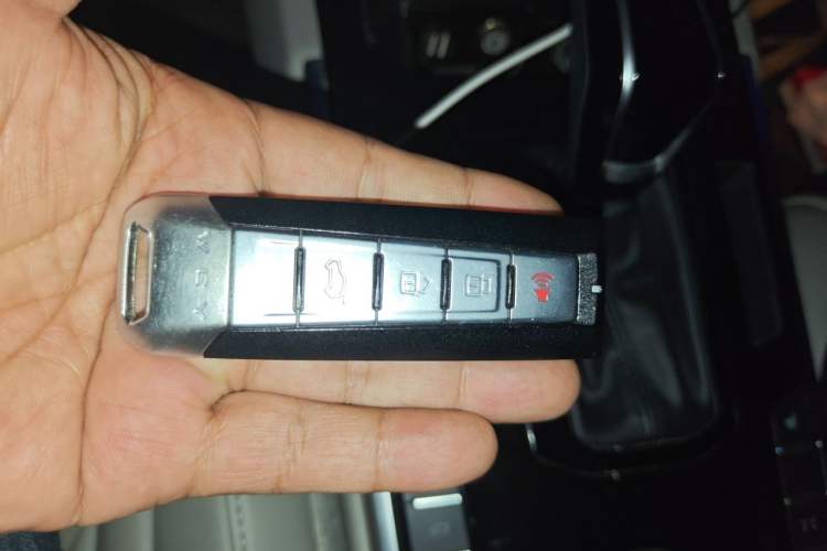Used Wey VV7 2017 2.0T Flagship Model Vehicle Key
