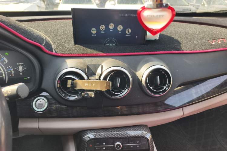 Used Wey VV7 2017 2.0T Ultra-Luxury Version Audio And AC Panel