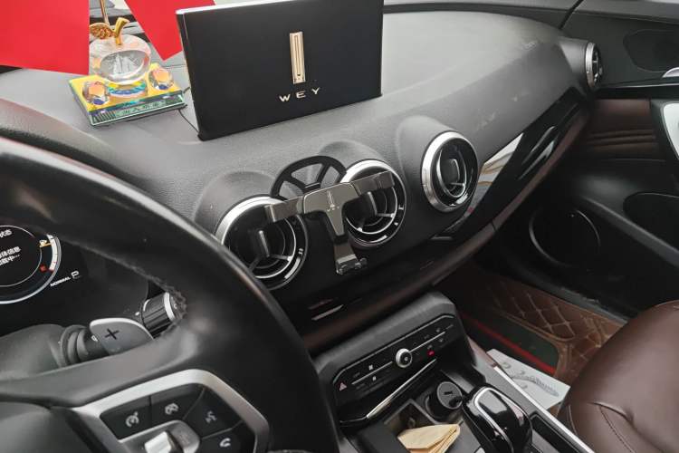 Used Wey VV7 2017 2.0T Flagship Model Audio And AC Panel