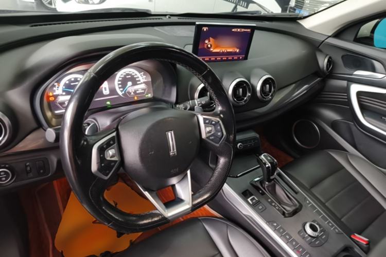 Used Wey VV7 2017 2.0T Ultra-Luxury Version Center Console