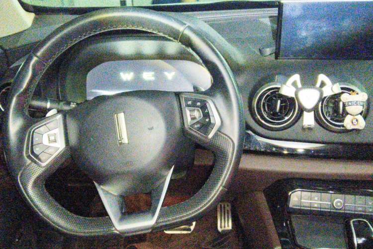 Used Wey VV7 2017 2.0T Flagship Model Center Console