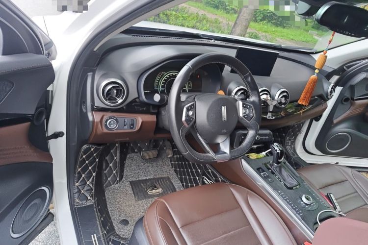 Used Wey VV7 2017 2.0T Ultra-Luxury Version Center Console