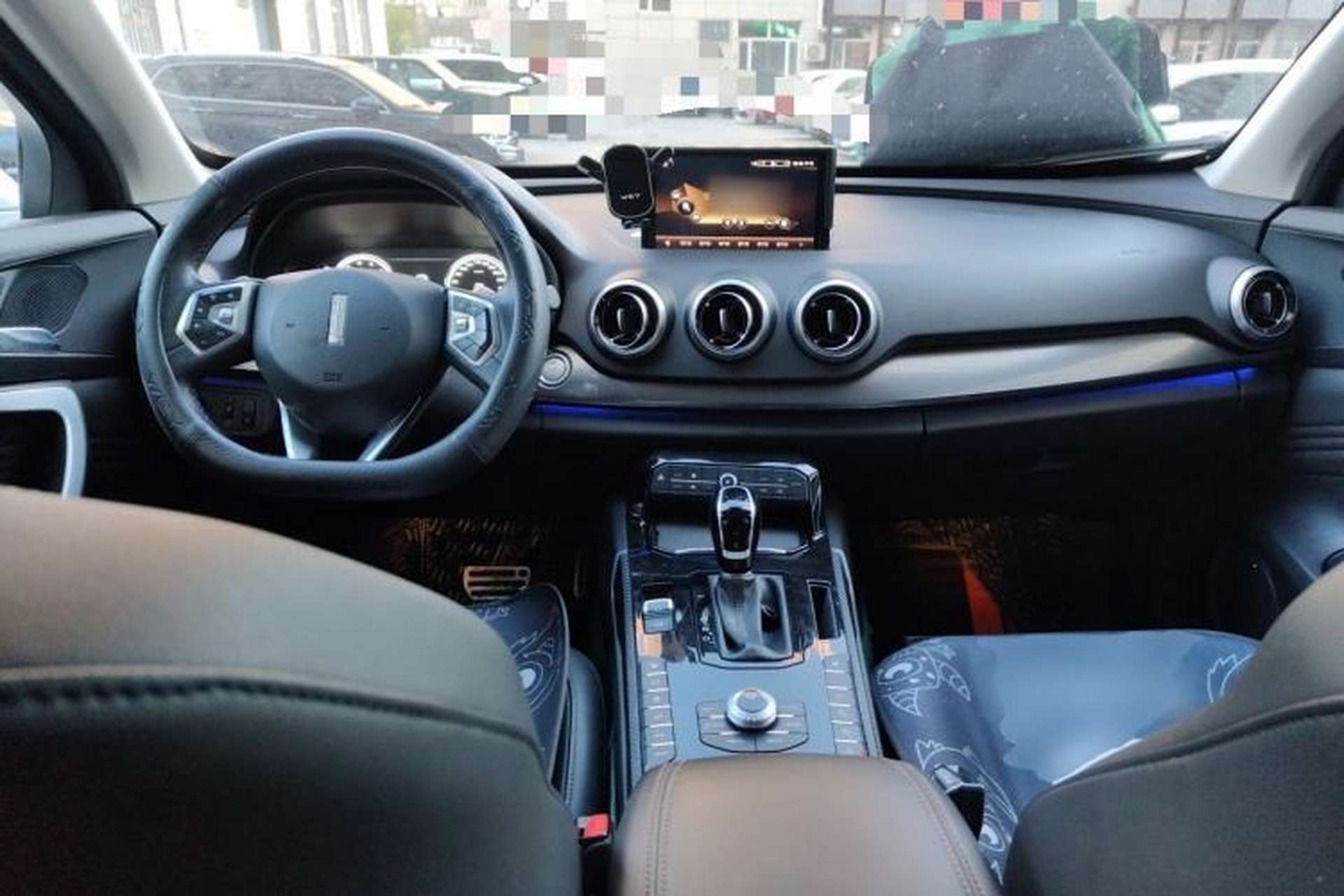 Used Wey VV7 2017 VV7c 2.0T Flagship Model Center Console