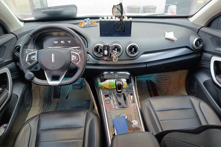 Used Wey VV7 2017 2.0T Luxury Model Center Console