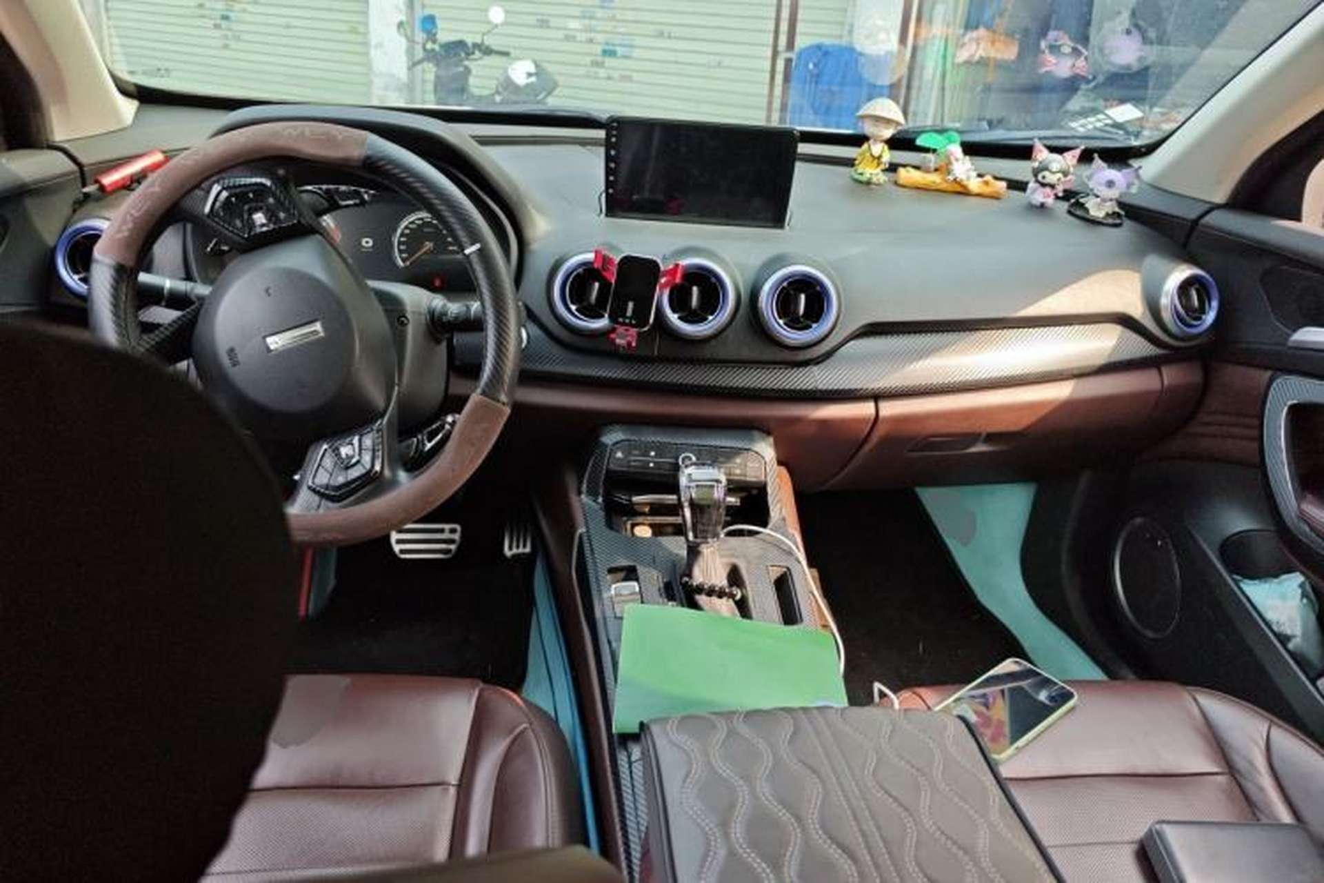 Used Wey VV7 2017 2.0T Flagship Model Center Console
