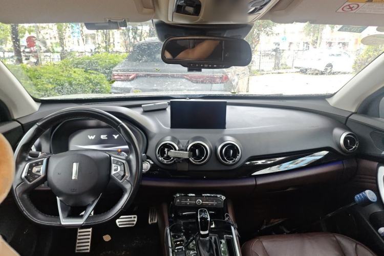 Used Wey VV7 2017 2.0T Flagship Model Center Console