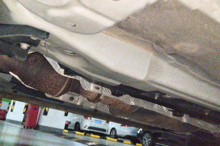 Used Wey VV7 2017 2.0T Flagship Model Chassis Front Left