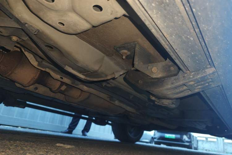 Used Wey VV7 2017 2.0T Flagship Model Chassis Front Left