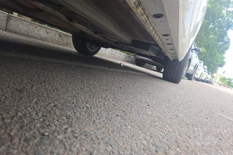 Used Wey VV7 2017 2.0T Flagship Model Chassis Front Left