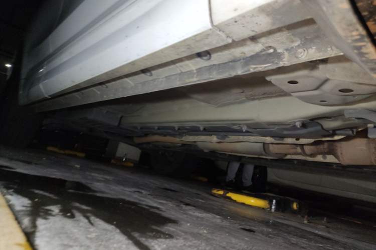 Used Wey VV7 2017 2.0T Flagship Model Chassis Front Right