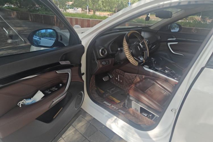 Used Wey VV7 2017 2.0T Flagship Model Driver Seat