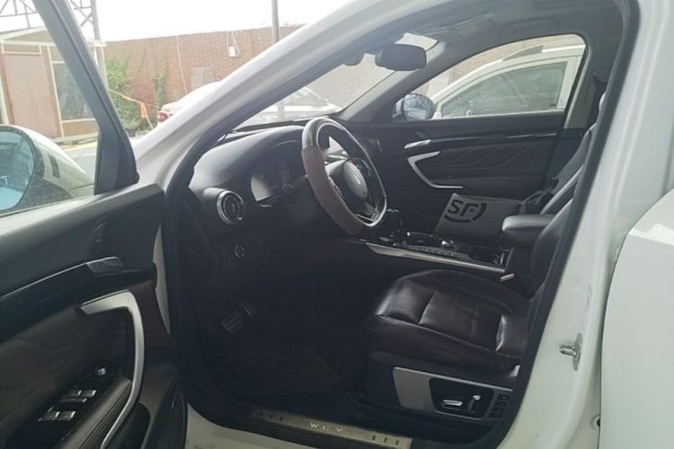 Used Wey VV7 2017 2.0T Ultra-Luxury Version Driver Seat