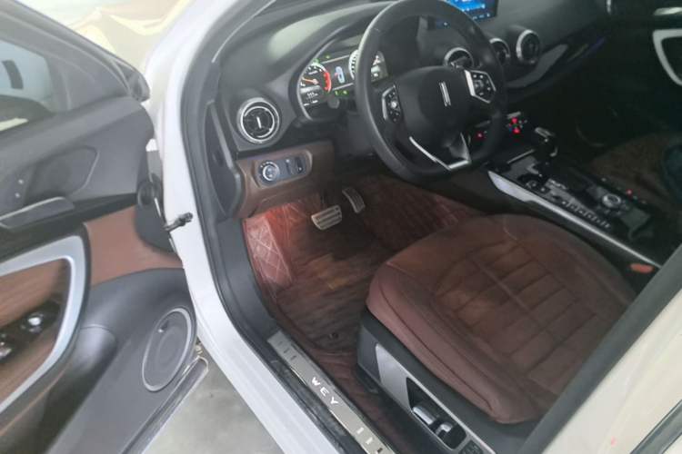 Used Wey VV7 2017 2.0T Flagship Model Driver Seat