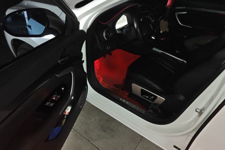 Used Wey VV7 2017 2.0T Ultra-Luxury Version Driver Seat