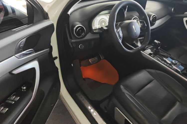 Used Wey VV7 2017 VV7c 2.0T Flagship Model Driver Seat