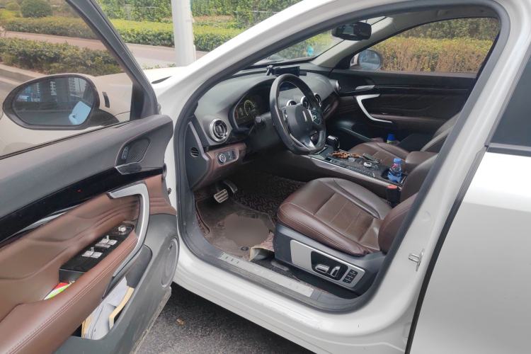 Used Wey VV7 2017 2.0T Flagship Model Driver Seat