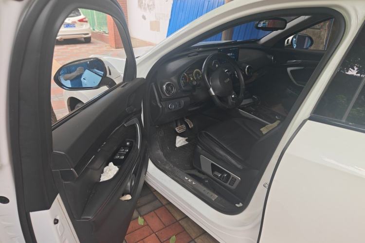 Used Wey VV7 2017 2.0T Flagship Model Driver Seat