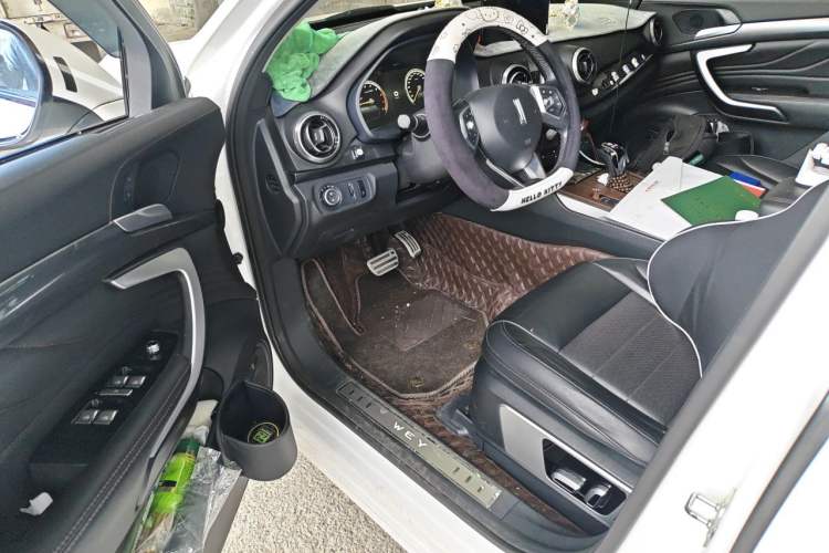 Used Wey VV7 2017 2.0T Flagship Model Driver Seat