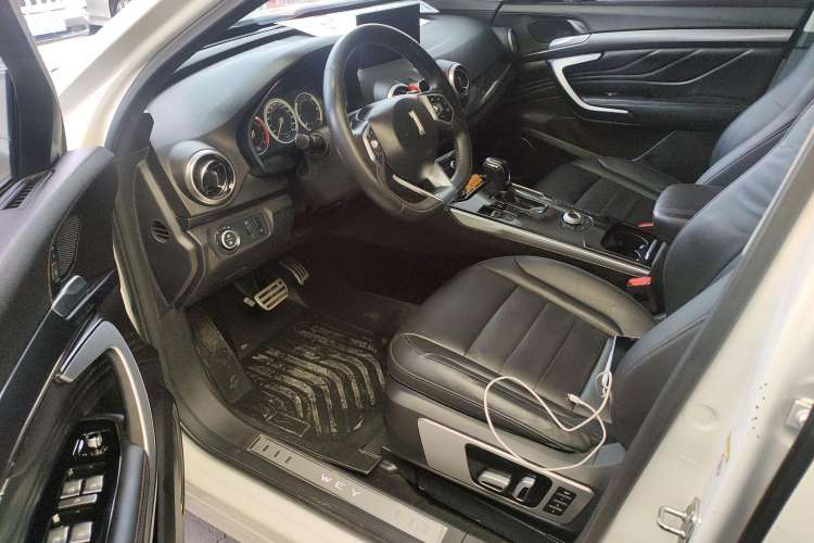 Used Wey VV7 2017 2.0T Flagship Model Driver Seat