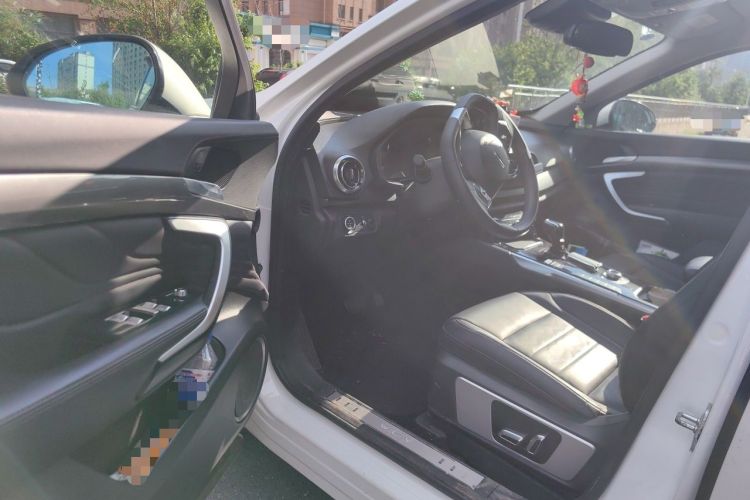 Used Wey VV7 2017 2.0T Ultra-Luxury Version Driver Seat