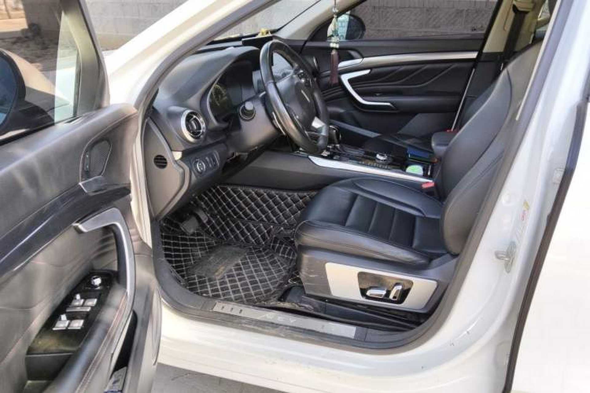 Used Wey VV7 2017 2.0T Luxury Model Driver Seat
