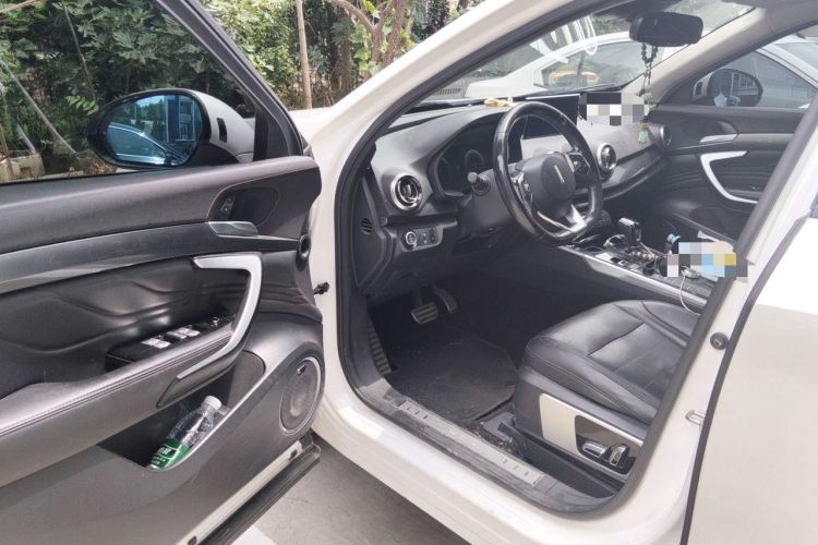 Used Wey VV7 2017 2.0T Flagship Model Driver Seat