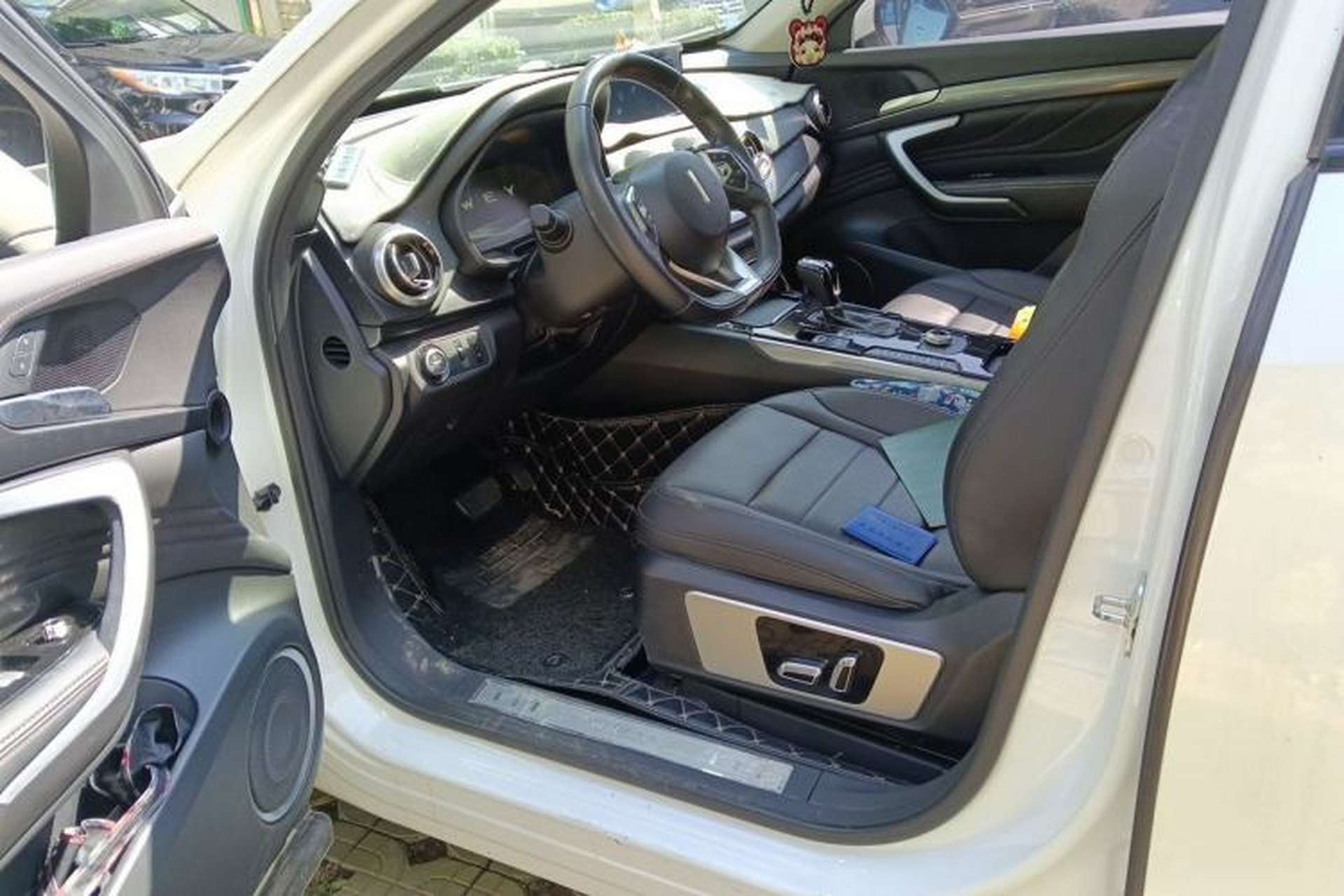 Used Wey VV7 2017 2.0T Ultra-Luxury Version Driver Seat