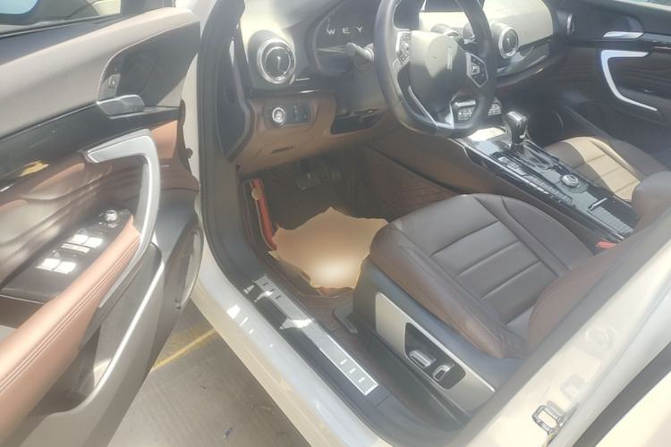 Used Wey VV7 2017 2.0T Ultra-Luxury Version Driver Seat