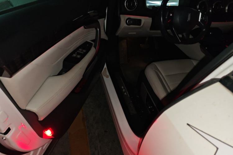 Used Wey VV7 2017 2.0T Ultra-Luxury Version Driver Seat