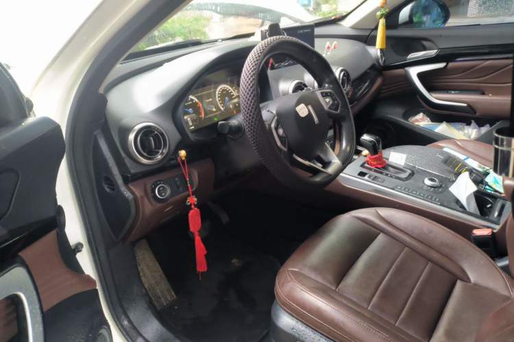 Used Wey VV7 2017 2.0T Ultra-Luxury Version Driver Seat
