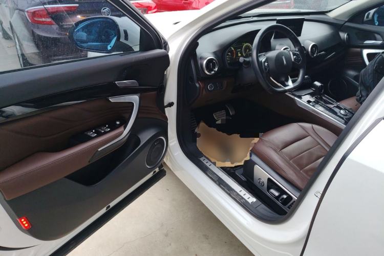 Used Wey VV7 2017 2.0T Flagship Model Driver Seat