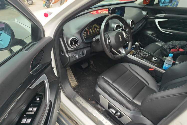 Used Wey VV7 2017 2.0T Luxury Model Driver Seat