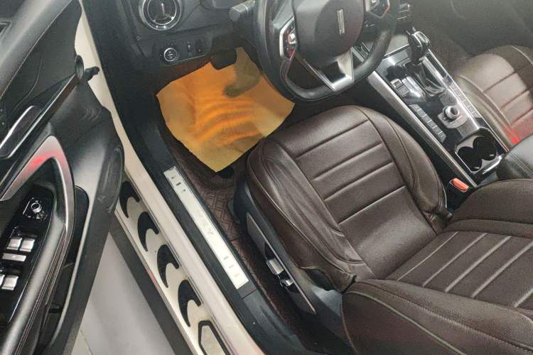 Used Wey VV7 2017 2.0T Ultra-Luxury Version Driver Seat
