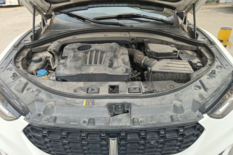 Used Wey VV7 2017 2.0T Flagship Model Engine Bay