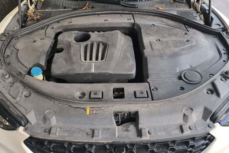 Used Wey VV7 2017 2.0T Flagship Model Engine Bay