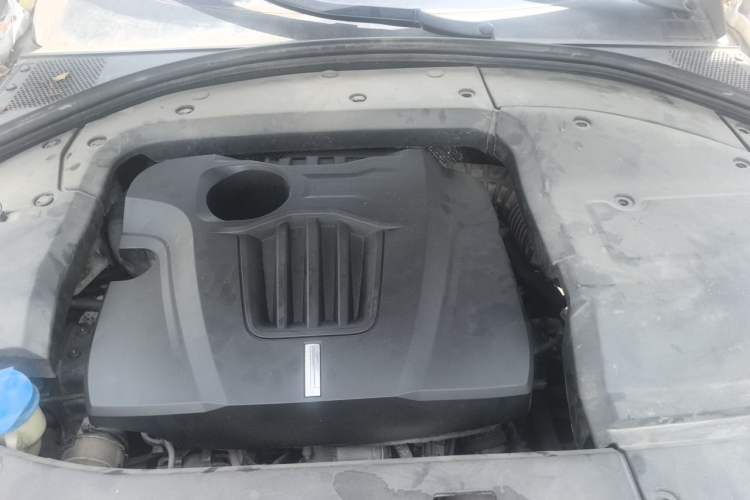 Used Wey VV7 2017 VV7c 2.0T Flagship Model Engine Bay